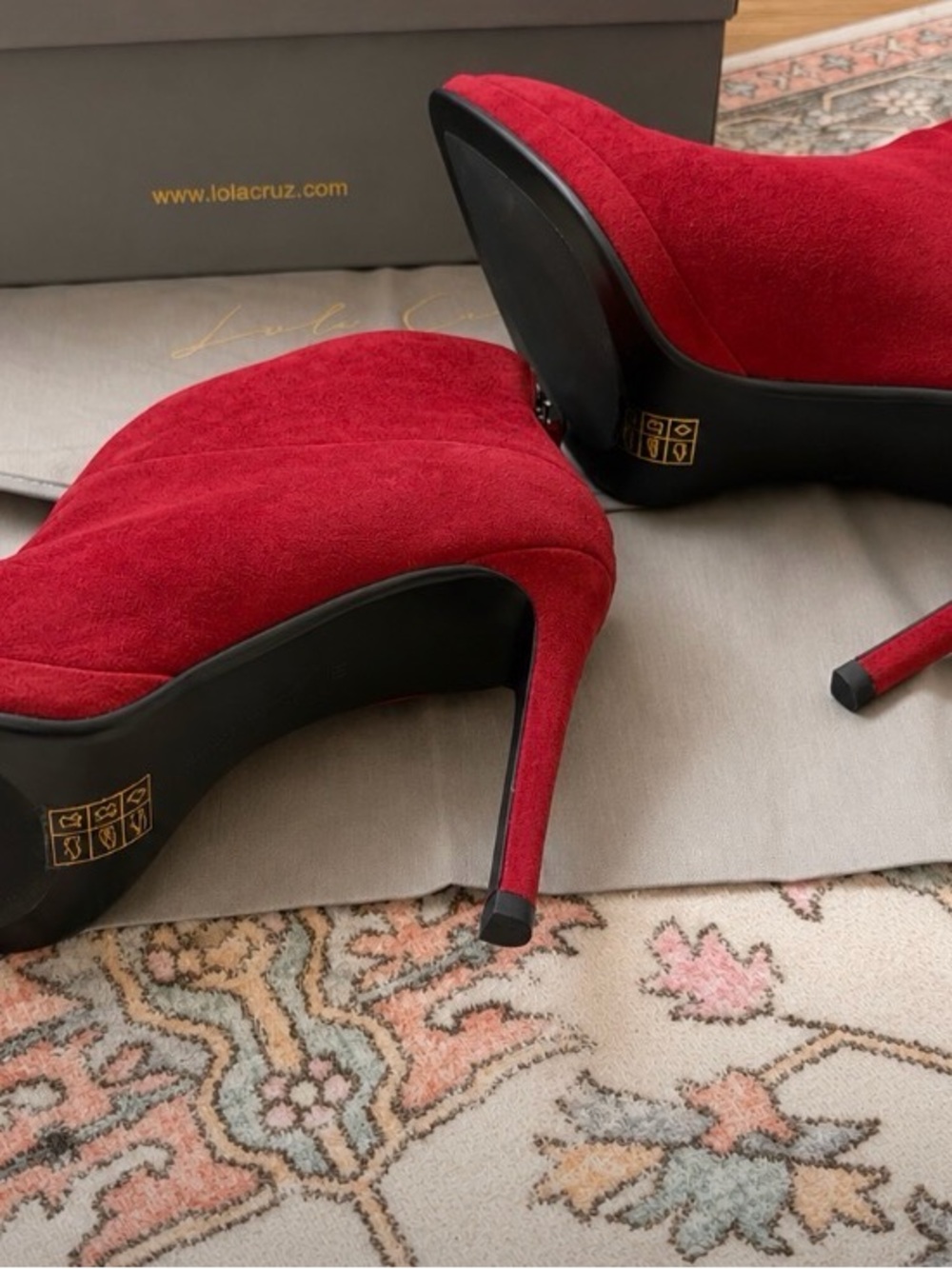 NEW WITH BOX Lola Cruz Red Suede Pointed Toe Stiletto Ankle Booties Size 37 - Picture 2 of 4